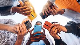 Dipendenza dal cellulare: via al Patto per il digitale