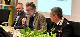 Letteratura e indagini: quando la finzione incontra la realtà