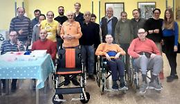 Tappi solidali, un'altra carrozzina in dono