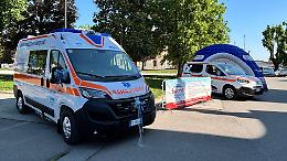 Un’ambulanza e un doblò, il dono di Rosetta a Cremona Soccorso
