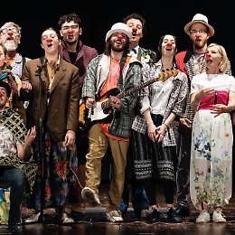  “Clown Juke-Box” Spettacolo di Centopercento Teatro