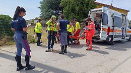 Motociclista ferito, automobilista non si ferma dopo l’incidente