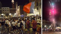 La gioia dei tifosi, la notte è una festa grigiorossa