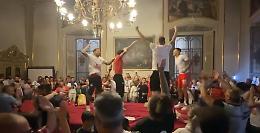 La Cremonese accolta in trionfo a Palazzo comunale