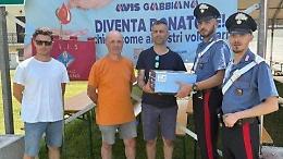 Ruba un proiettore all'Avis e lo mette in vendita online, 19enne denunciato