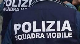 Spaccia cocaina vicino a casa: arrestato 50enne in flagranza