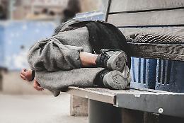 «Sono in otto e dormono dove capita»