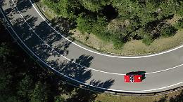 La Mille Miglia passa da Cremona la mattina del 21 giugno