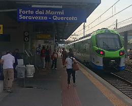 Freccia della Versilia: il servizio regolare nei weekend e festivi di luglio e agosto