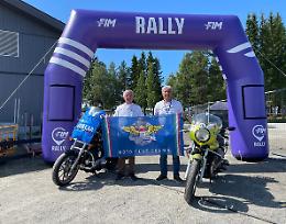 Luigi Bondioli premiato in Norvegia: la sua Guzzi V7 Sport è la miglior moto storica del Rally Fim