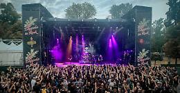 Fuoco all’orizzonte: ed è subito festa metal