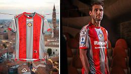La Cremonese svela la maglia home 2025-2026