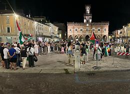 Casalmaggiore fa rumore per Gaza: più di cento persone in piazza