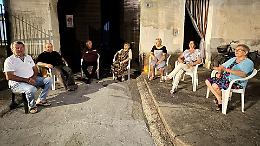 In via Santa Maria l’ultimo “filoss” del paese: la tradizione che resiste
