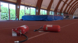 Raid vandalico nella palestrina di Baslenga: danni e allarme sicurezza