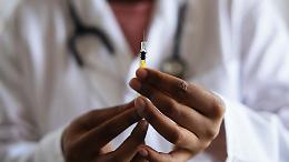 Comitato No Vax denunciato per truffa