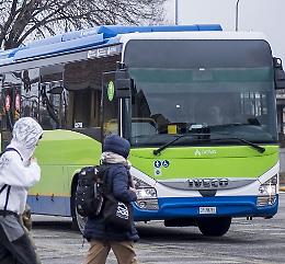 Il bus non passa, gli alunni restano a piedi