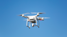 Colpito in testa dal drone: quando la tecnologia diventa pericolo
