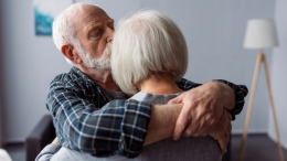 Alzheimer, la ricerca corre contro il tempo