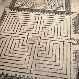 Laboratorio per adulti al museo: Tappeti di pietra