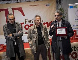 Mina e champagne: «Assaggi di classe»