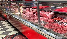 Macelleria halal in centro: «Sindaco e assessore si contraddicono, serve chiarezza»