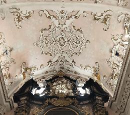 San Leonardo, gli affreschi sono per tutti