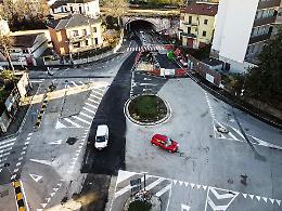 In via Bergamo la rotatoria è ripartita