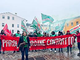 «Contratto metalmeccanici: aumento medio di 205 euro al mese e più tutele»