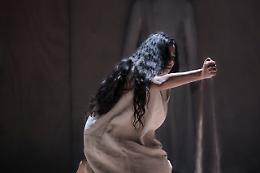 #DIRITTODICRITICA: 'Tragùdia. Il canto di Edipo', vota l'autore della recensione migliore