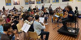 Un&rsquo;amicizia di note per augurare la pace