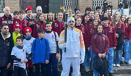 Emozioni olimpiche: la fiaccola tocca anche un castelvetrese