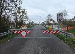 Ponte chiuso, rimborsi fermi: il Pd incalza la Regione