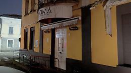 Mom&agrave; club, la serranda resta gi&ugrave;