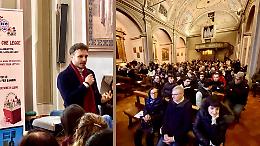 Dal palcoscenico globale al ritorno alle radici: Nicol&ograve; Govoni incanta Regona