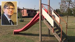 Al parco area giochi inclusiva e moderna