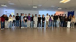 &ldquo;Fuori Classe&rdquo;, gli studenti a confronto con l'IA per orientare il proprio futuro