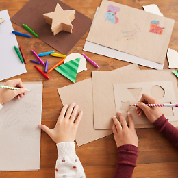 Carte della fantasia: Laboratorio creativo per bambini