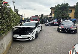 Convalidato l&rsquo;arresto dei tre presunti ladri dopo inseguimento e incidente