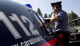 Ubriaco e violento con i carabinieri in centro, condanna a 18 mesi e pena sospesa: &egrave; libero