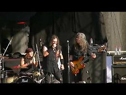 VIDEO L'esibizione della band Ancillotti