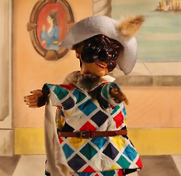 "Arlecchino malato d'amore" spettacolo di burattini