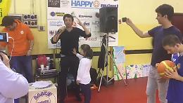VIDEO - Il sindaco di Cremona con la figlia alle finali provinciali del baskin