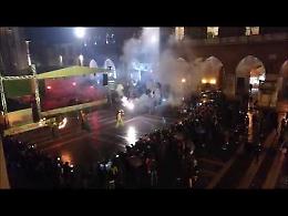 VIDEO Festa del Torrone, spettacoli sotto la pioggia di sabato 25 novembre