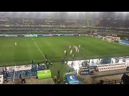 VIDEO - Verona-Cremonese, i tifosi dell'Hellas fischiano la propria squadra