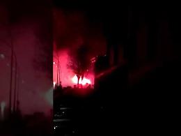 VIDEO Il lancio delle bombe carta alla festa dei coscritti