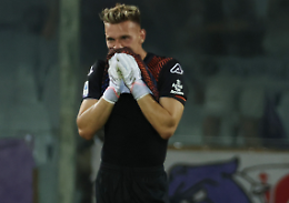 Radu, la papera del portiere grigiorosso spacca Twitter