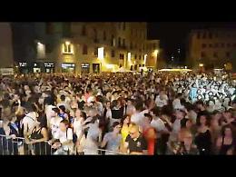 VIDEO/2 StraDJvari in piazza Stradivari a Cremona