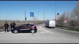 VIDEO Coronavirus, controlli dell'Arma sul ponte tra Boretto e Viadana