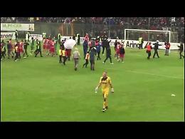 VIDEO Cremonese in B: festa in campo dopo la vittoria sulla Racing Roma